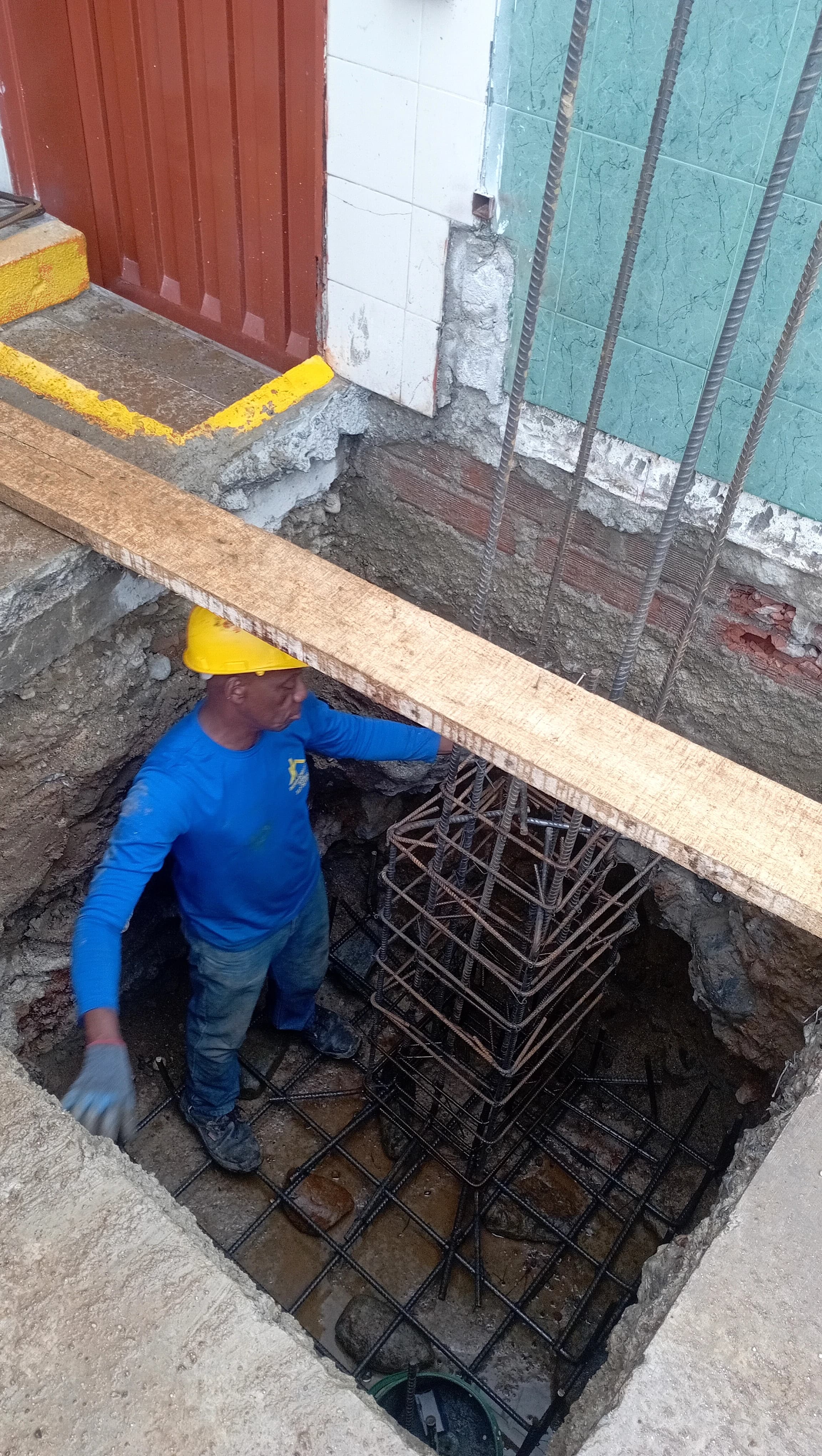 Proceso de obra civil en planta educativa