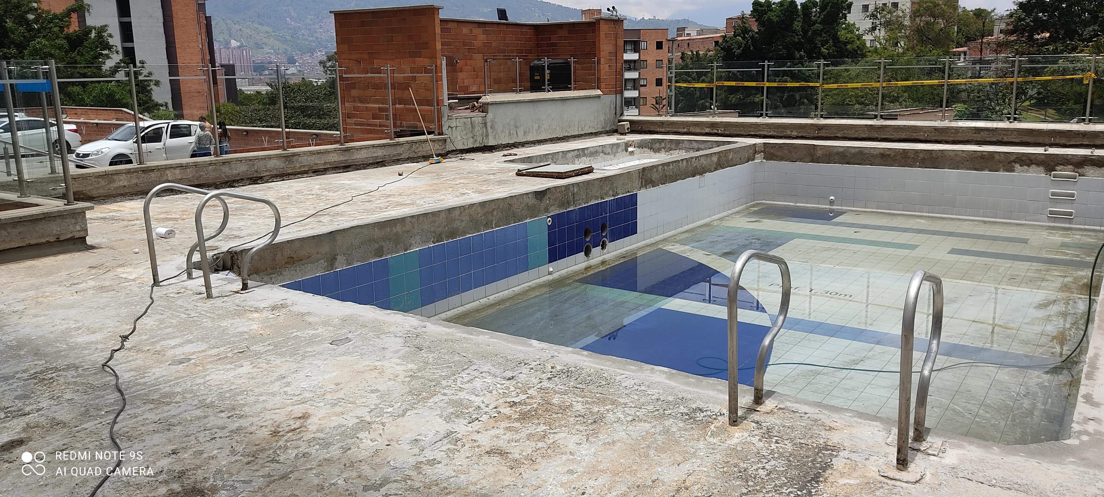 Impermeabilización de losa de piscina